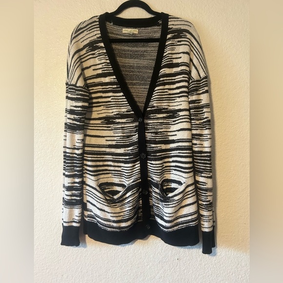 Anthropologie Staring at Stars Black & White Cardigan V Neck Large Fall Cozy - Picture 1 of 13